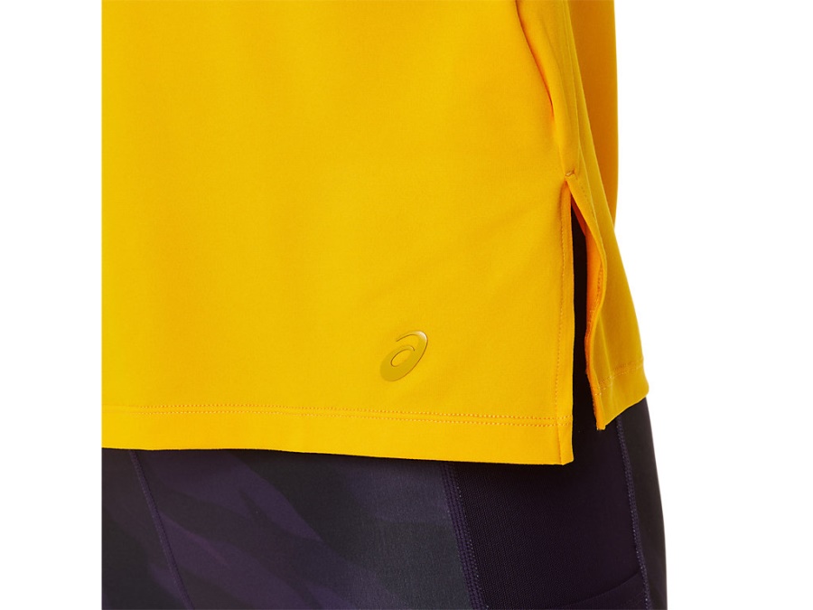 SIDE SLIT SHORT SLEEVED TOP Sunflower Asics